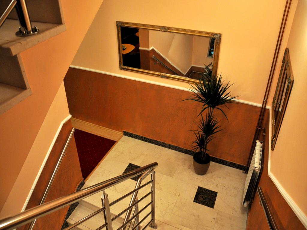 Hotel Arizona Sarajevo Lukavica Kültér fotó