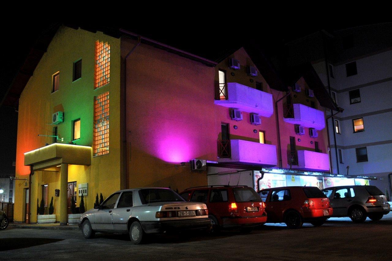 Hotel Arizona Sarajevo Lukavica Kültér fotó