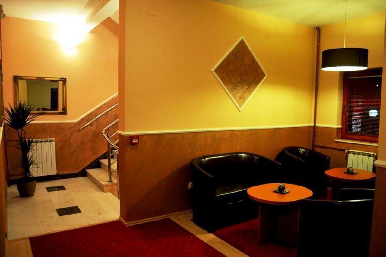Hotel Arizona Sarajevo Lukavica Kültér fotó
