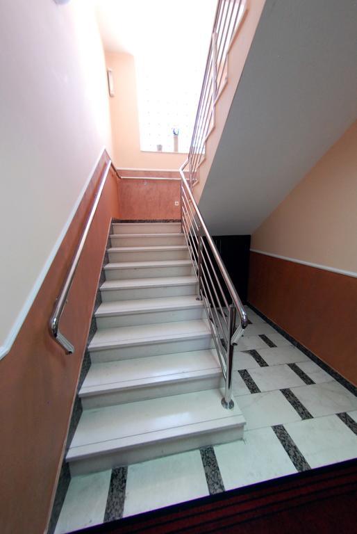 Hotel Arizona Sarajevo Lukavica Kültér fotó